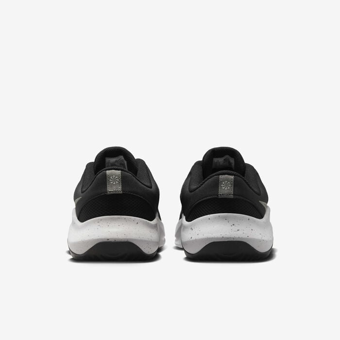 Nike Men's Legend Essential 3 Next Nature Training Shoe Black Nike Men's Legend Essential 3 Next Nature Training Shoe Black image number 5
