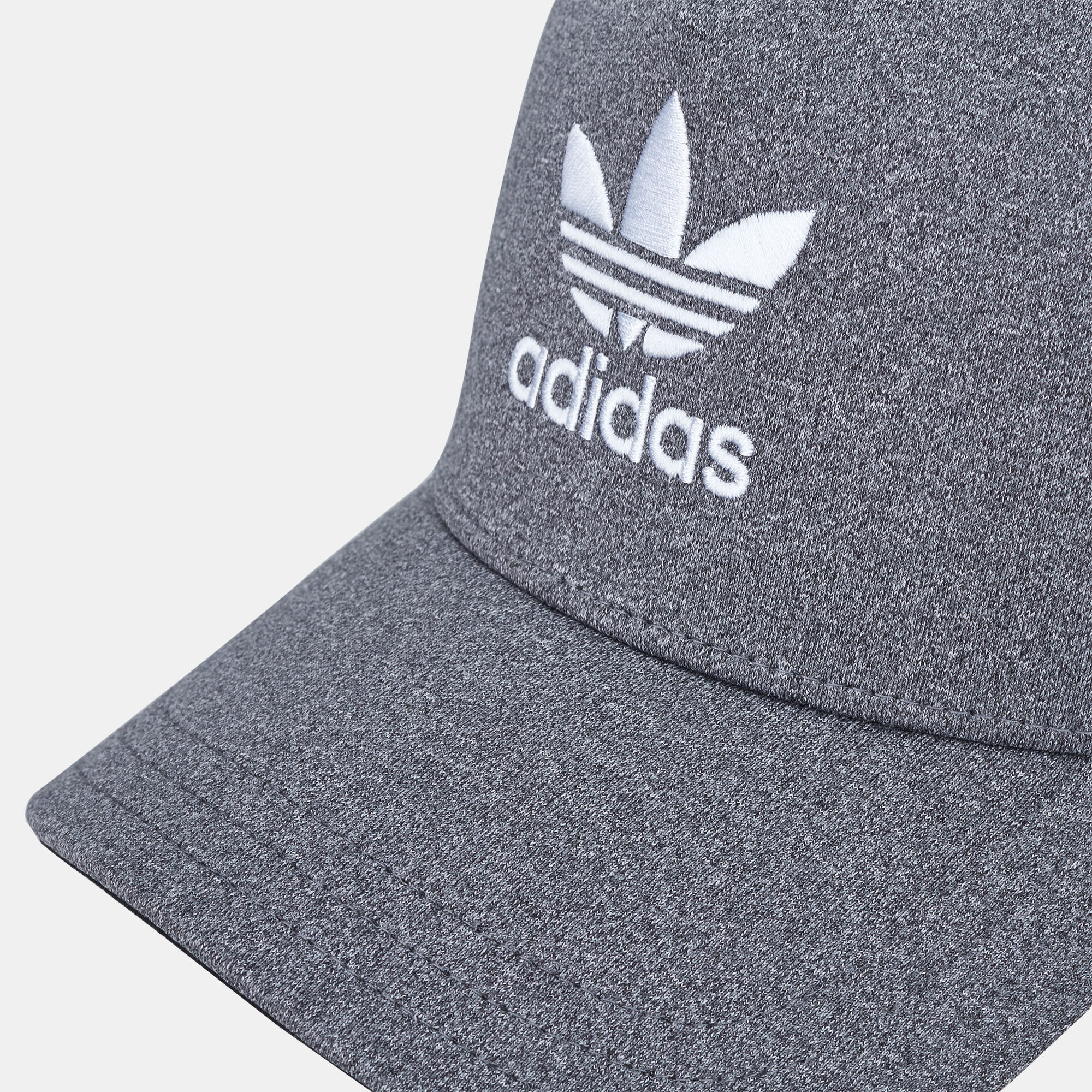 Adidas curved 2025 trucker classic trefoil