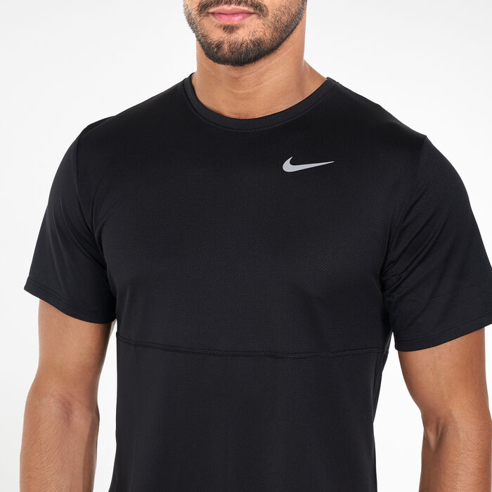 Buy Nike Men's Breathe Run T-Shirt Multi-Color in KSA -SSS