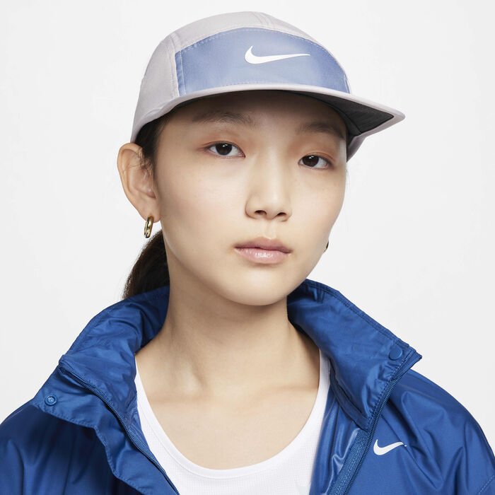 Nike Dri-FIT Fly Unstructured Swoosh Cap Ivory Nike Dri-FIT Fly Unstructured Swoosh Cap Ivory image number 0