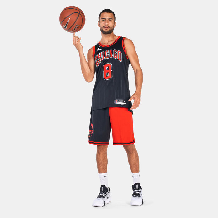 Jordan Men's NBA Chicago Bulls Statement Edition Swingman Basketball Jersey  Black image number 2