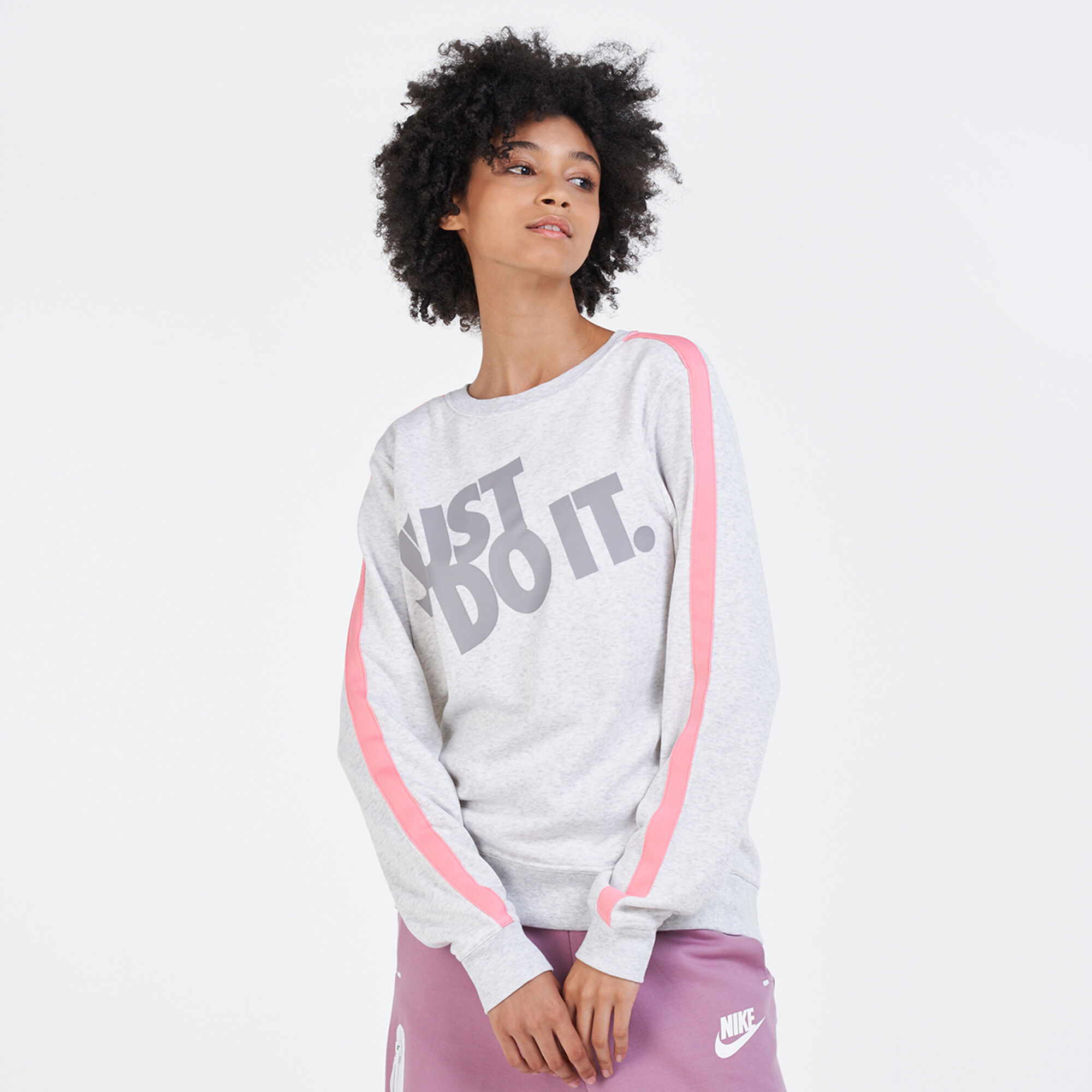 Nike Women s Just Do It Sweatshirt
