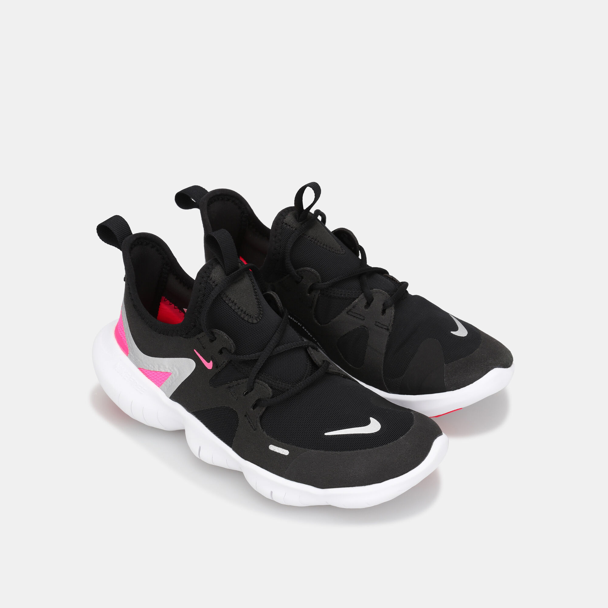 Free rn 5.0 deals older kids' running shoe