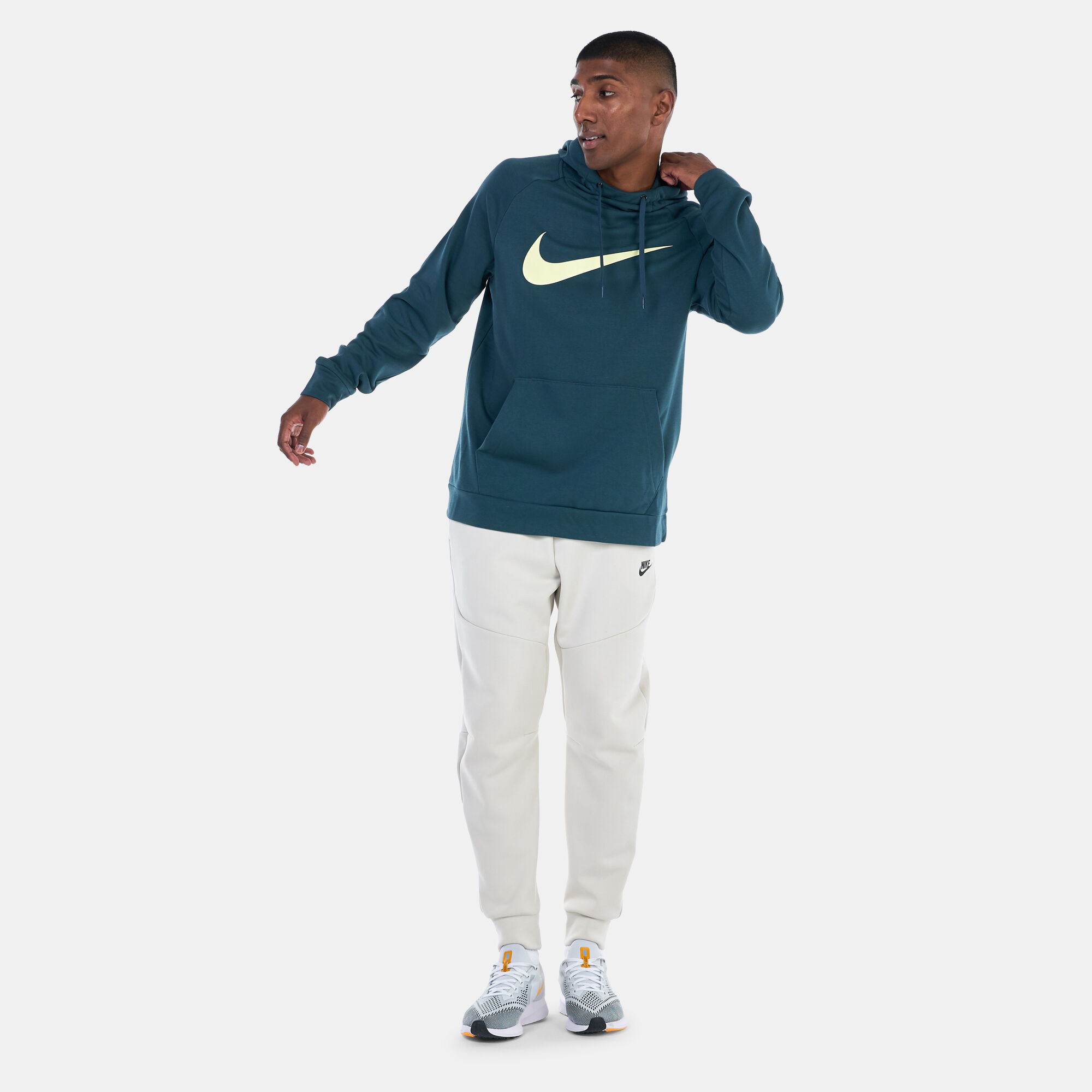 Men s Dry Graphic Dri FIT Hooded Fitness Hoodie Green Nike in KSA SSS