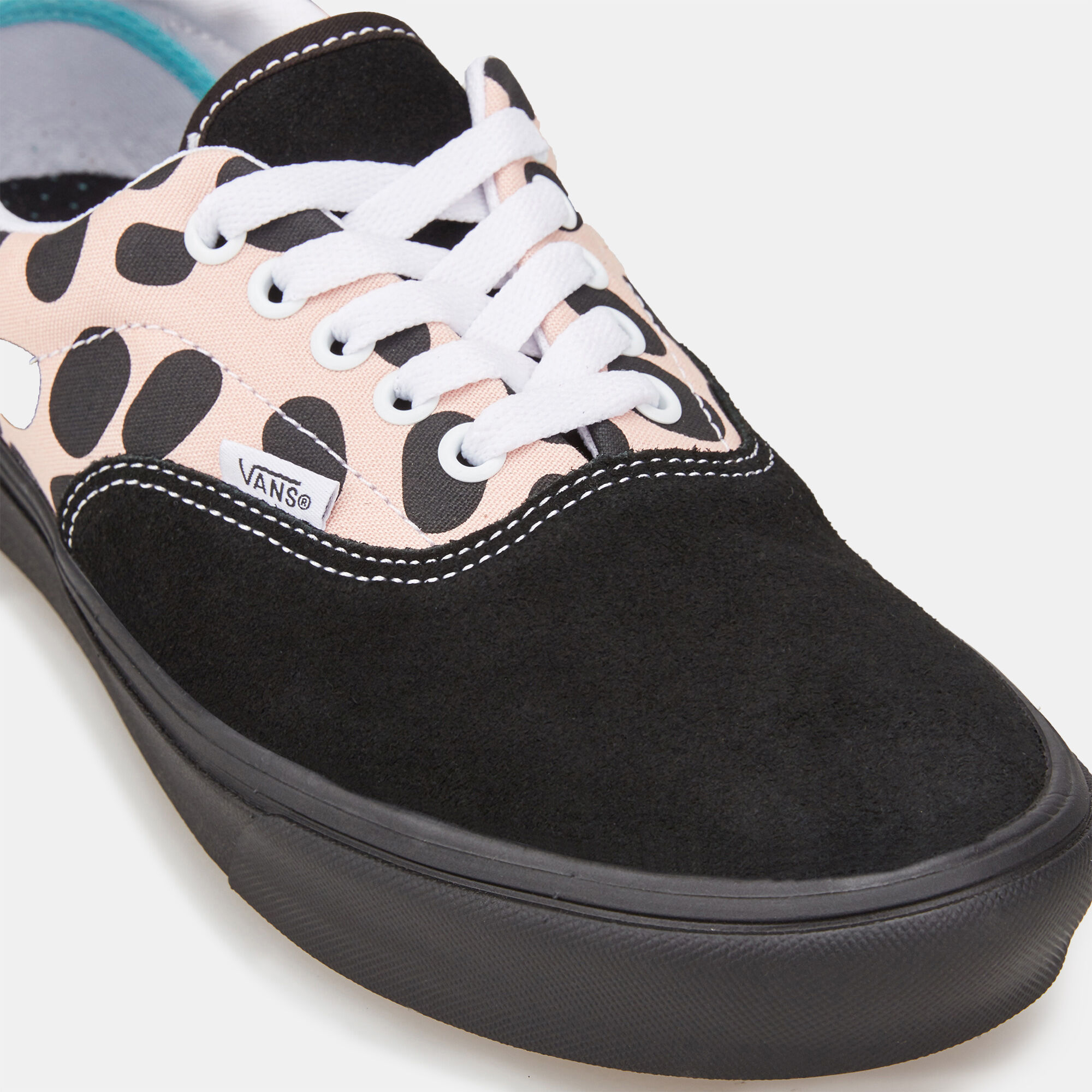 Comfycush era shoes black store
