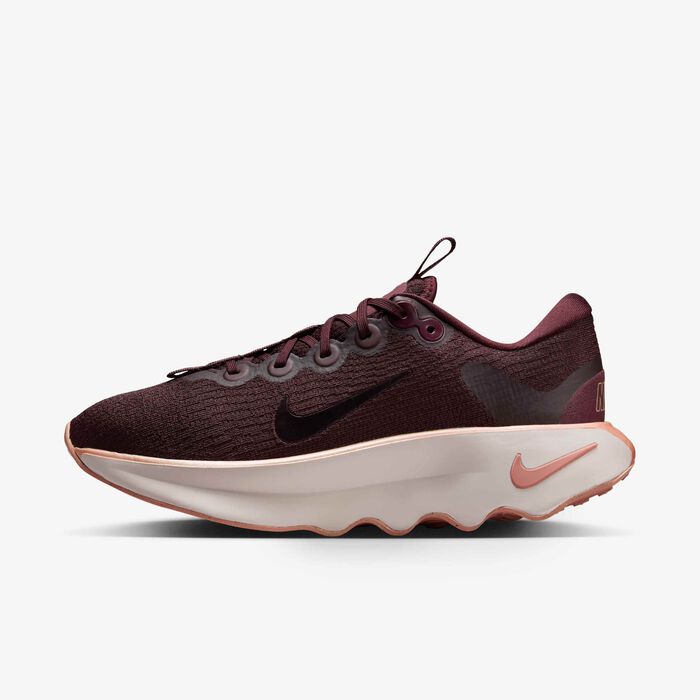 Nike Women's Motiva Walking Shoes Red Nike Women's Motiva Walking Shoes Red image number 0