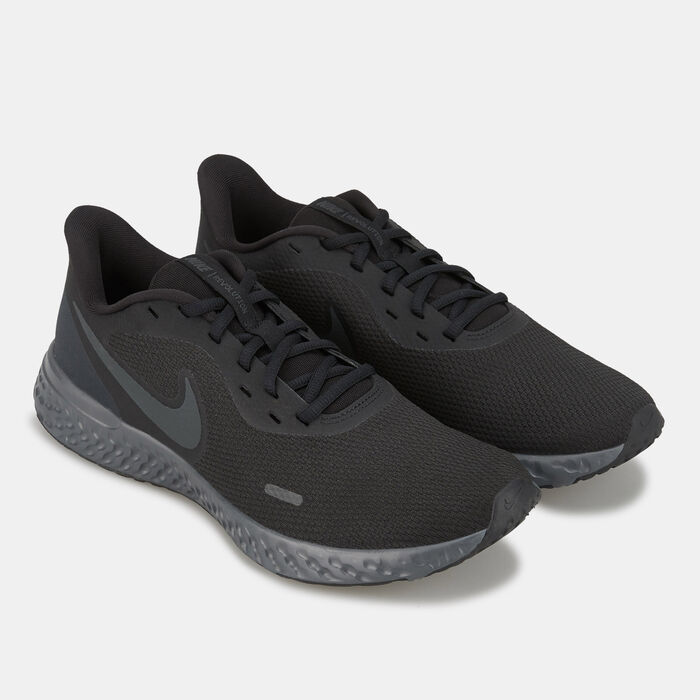 Nike Men's Revolution 5 Shoe Black Nike Men's Revolution 5 Shoe Black image number 1