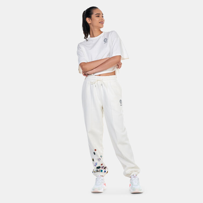 PUMA Women's x LIBERTY Sweatpants White PUMA Women's x LIBERTY Sweatpants White image number 2