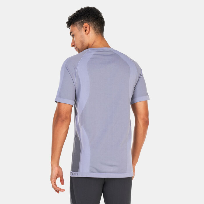 adidas Men's PRIMEKNIT Yoga Seamless Training T-Shirt Grey adidas Men's PRIMEKNIT Yoga Seamless Training T-Shirt Grey image number 1