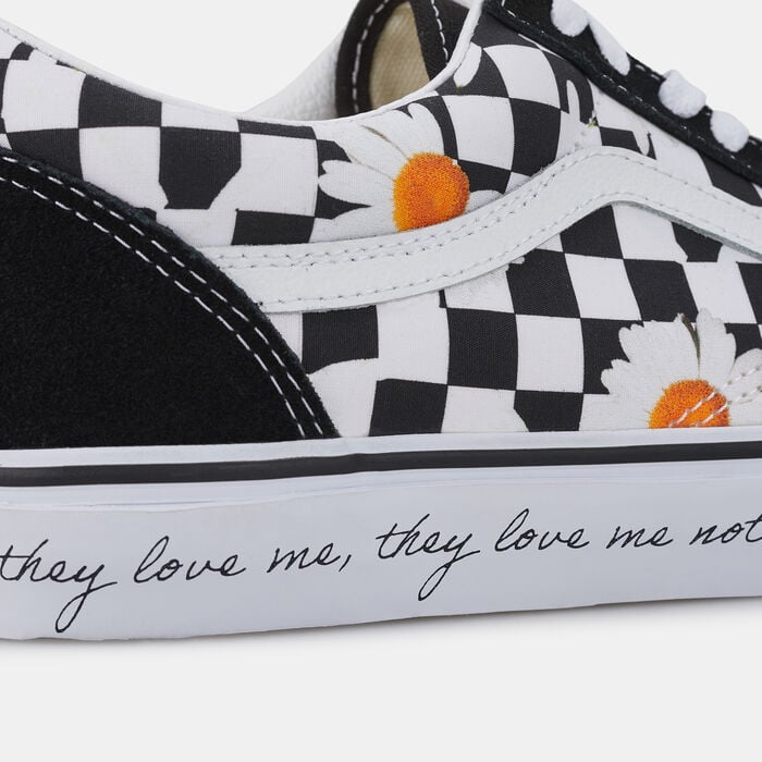 Vans Love Me/ Love Me Not Old Skool Unisex Shoe Black Vans Love Me/ Love Me Not Old Skool Unisex Shoe Black image number 4