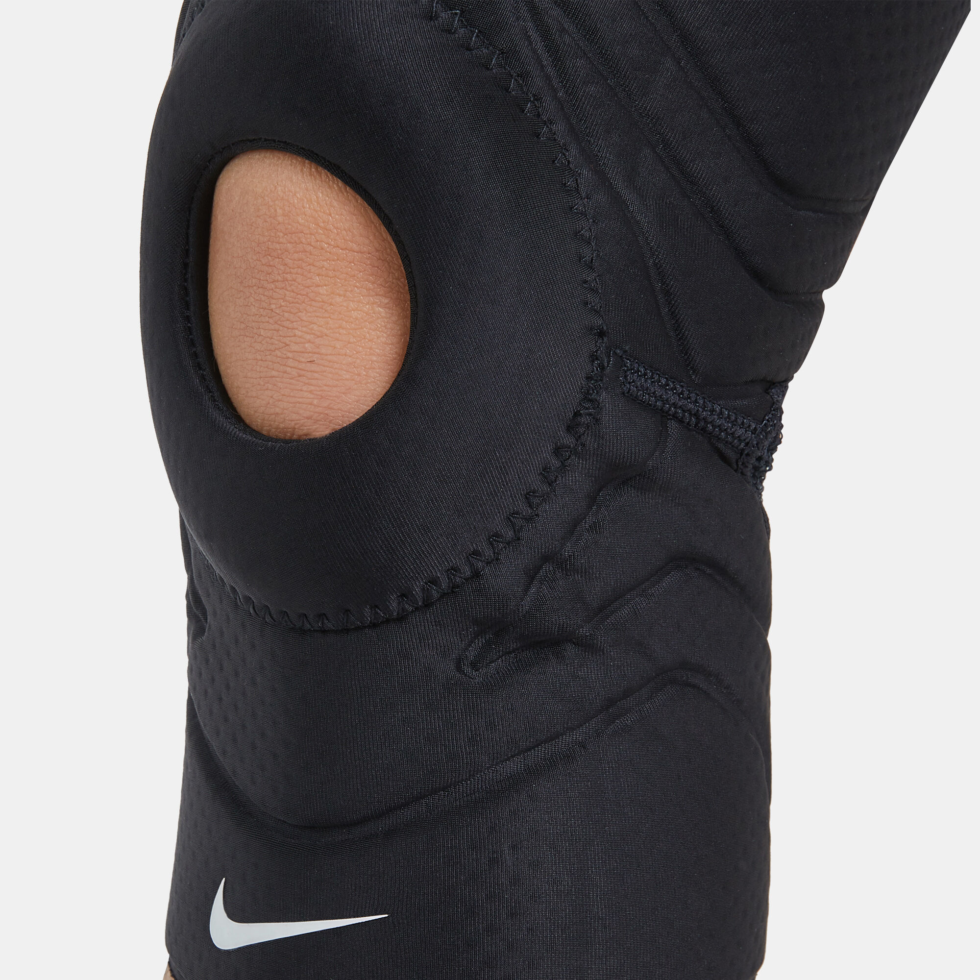 Knee cap for gym nike on sale