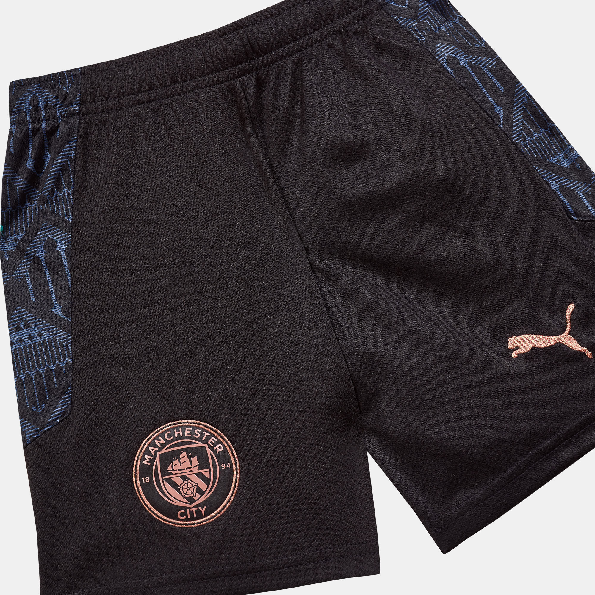 Manchester city shorts junior deals