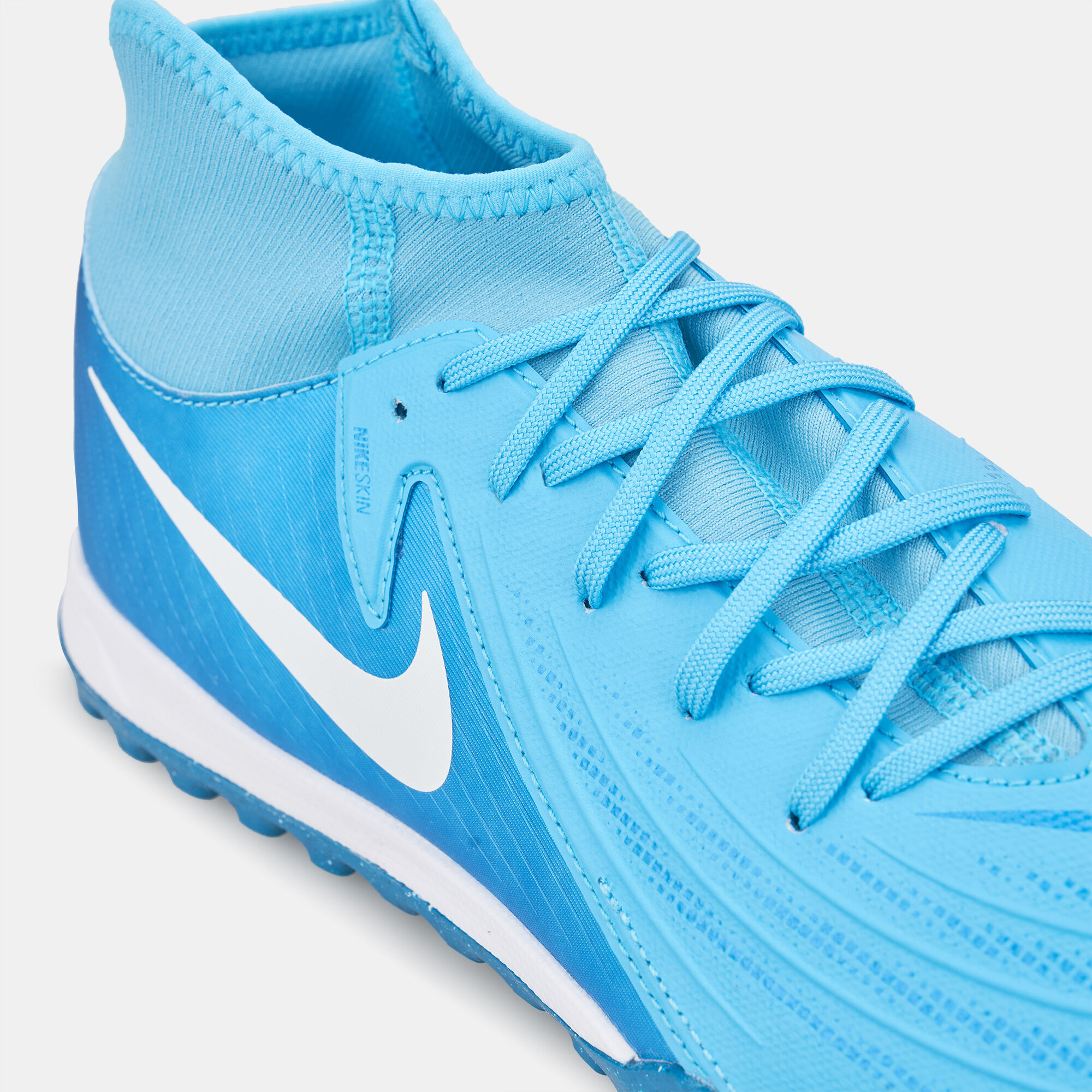 Nike skin shoes hotsell