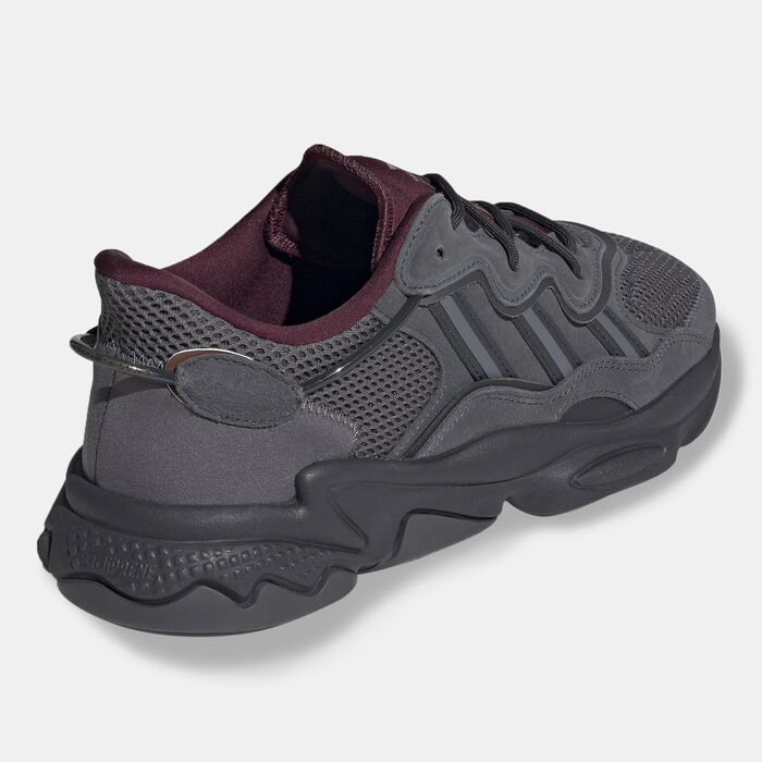 adidas Originals Men's OZWEEGO Shoes Black adidas Originals Men's OZWEEGO Shoes Black image number 2