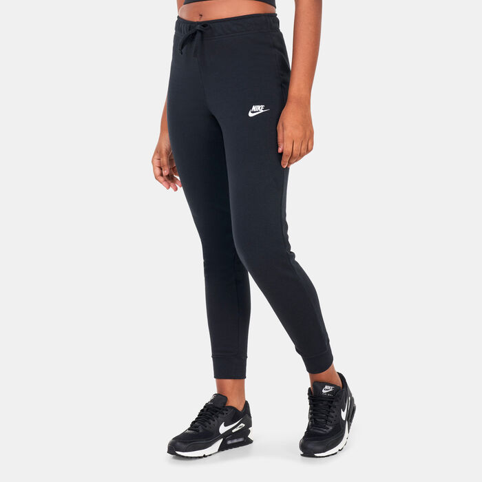 Buy Nike Women's Sportswear Club Fleece Mid-Rise Sweatpants Black in KSA  -SSS