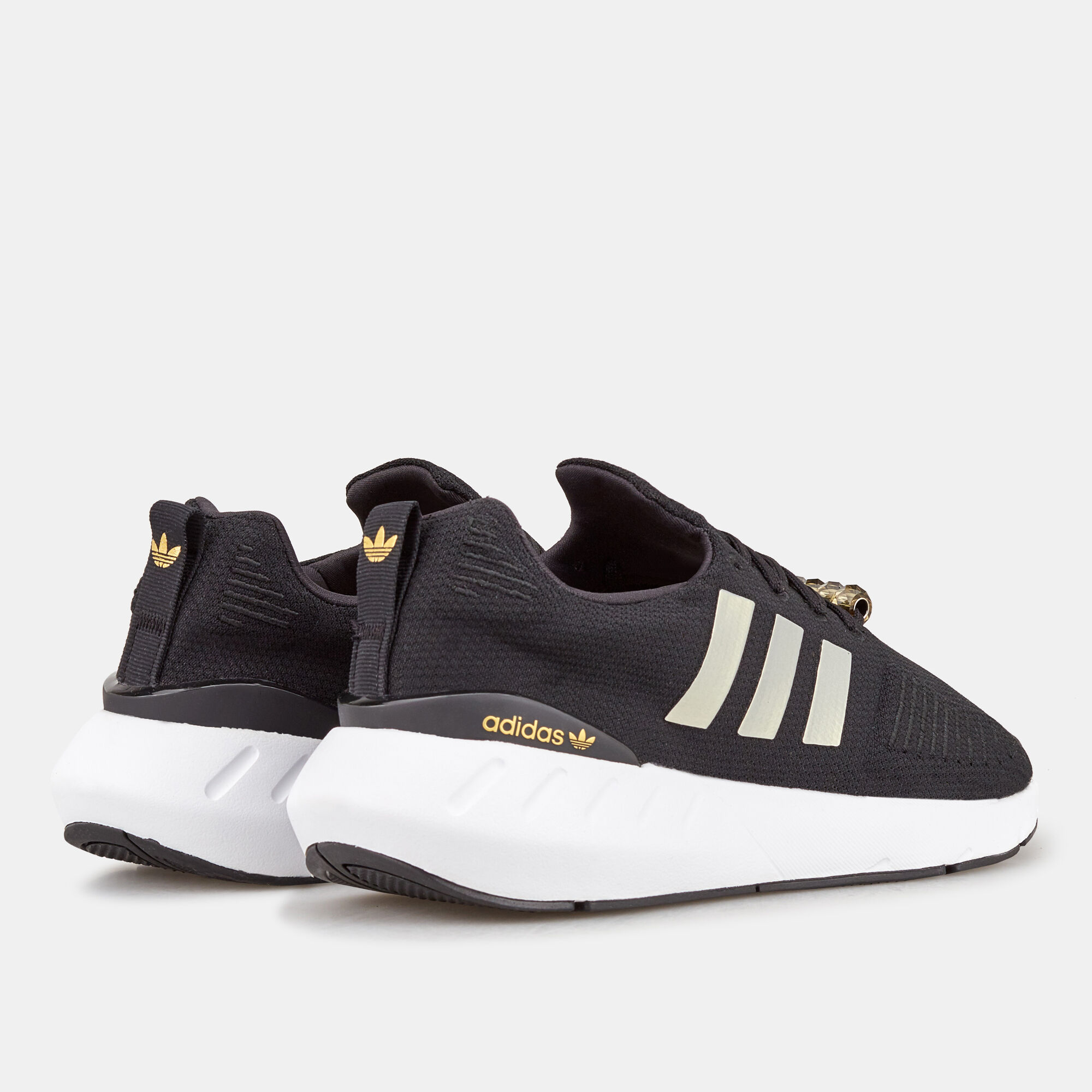 Adidas women's swift hot sale run black and gold