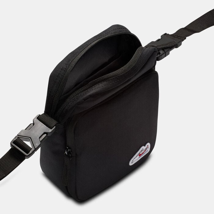Nike Men's Cortez Heritage Crossbody Bag Black Nike Men's Cortez Heritage Crossbody Bag Black image number 2