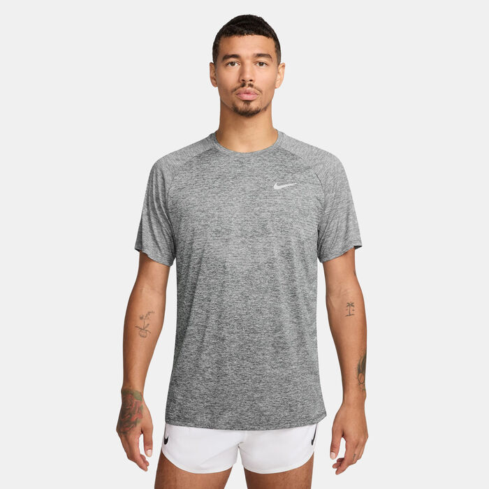 Nike Men's Stride Dri-FIT ADV Running Top Grey Nike Men's Stride Dri-FIT ADV Running Top Grey image number 0