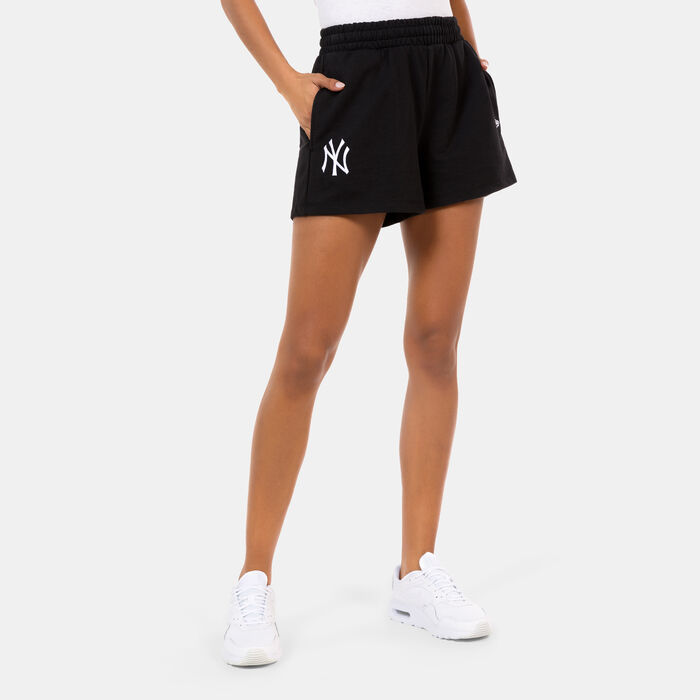 New Era Women's MLB New York Yankees Shorts Black New Era Women's MLB New York Yankees Shorts Black image number 0