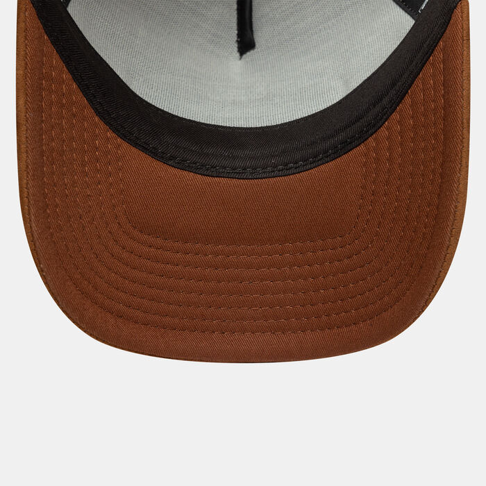 New Era Men's Oval Patch Camo Trucker Cap Beige New Era Men's Oval Patch Camo Trucker Cap Beige image number 4