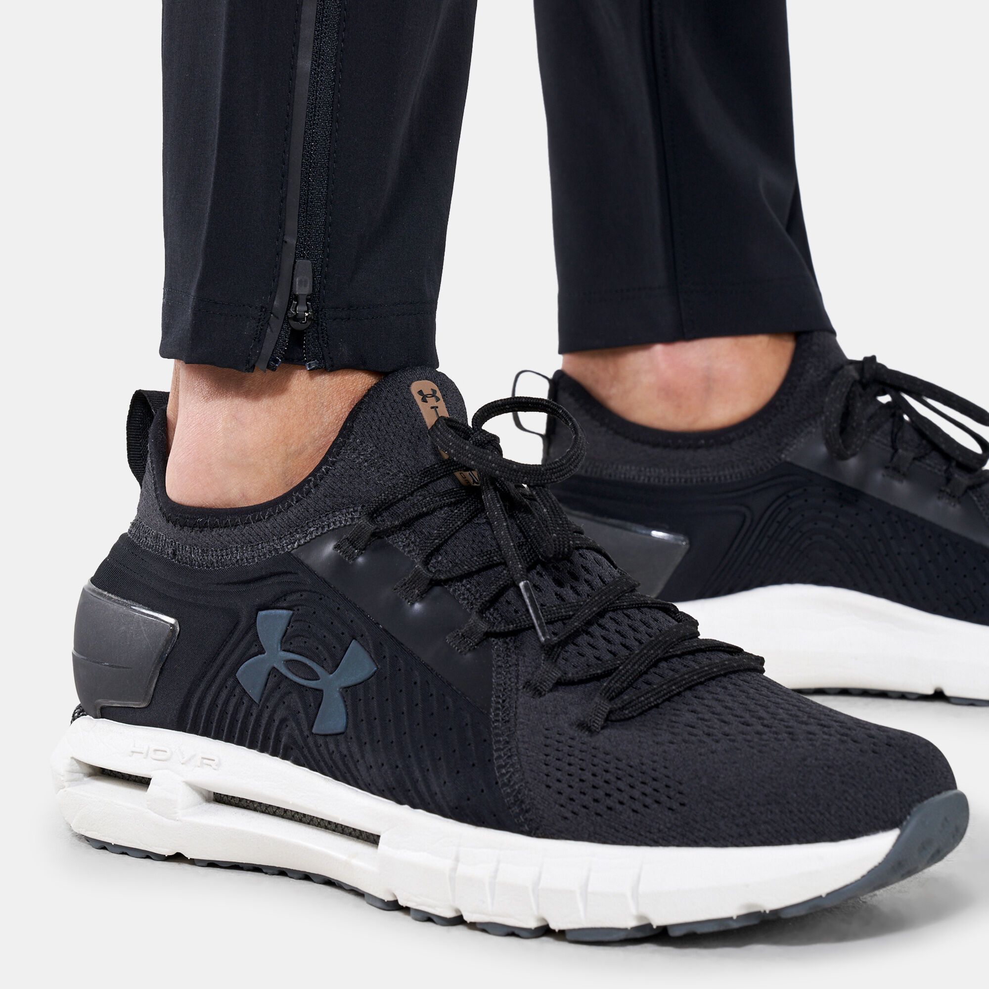 Men's ua outrun the storm clearance trousers