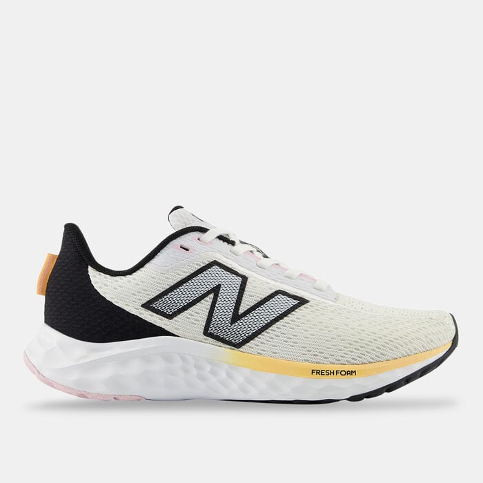 New Balance Women's Fresh Foam Arishi v4 Shoes White New Balance Women's Fresh Foam Arishi v4 Shoes White image number 0