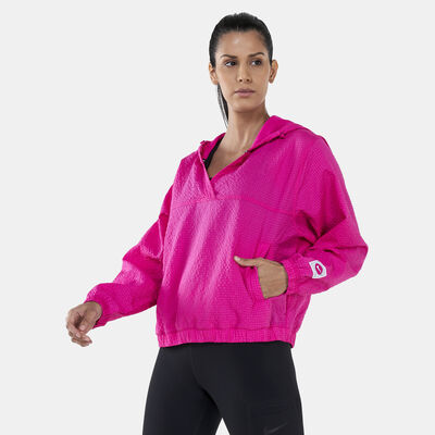 Nike Women's Icon Clash Woven Running Pullover Jacket Pink