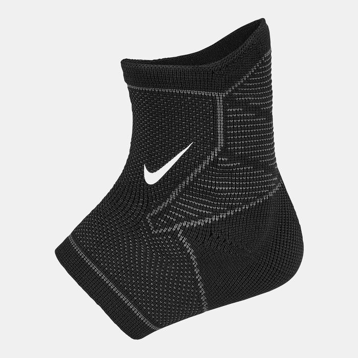 Nike Pro Knit Ankle Sleeve (M) Black Nike Pro Knit Ankle Sleeve (M) Black image number 1