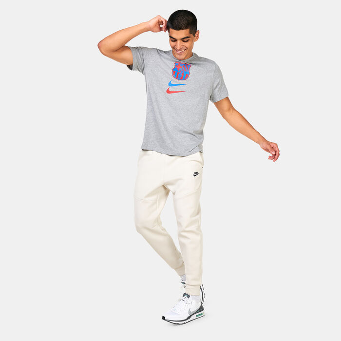 Nike Men's F.C. Barcelona Crest Football T-Shirt Grey Nike Men's F.C. Barcelona Crest Football T-Shirt Grey image number 2