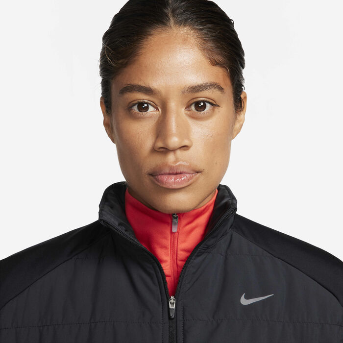 Nike Women's Therma-FIT Swift Running Gilet Black image number 2