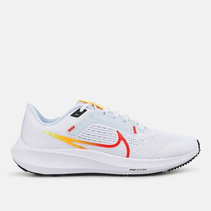 Nike Women's Pegasus 40 Road Running Shoe White image number 0