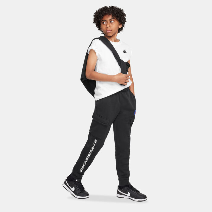 Nike Kids' Sportswear Standard Issue Cargo Pants Black Nike Kids' Sportswear Standard Issue Cargo Pants Black image number 2