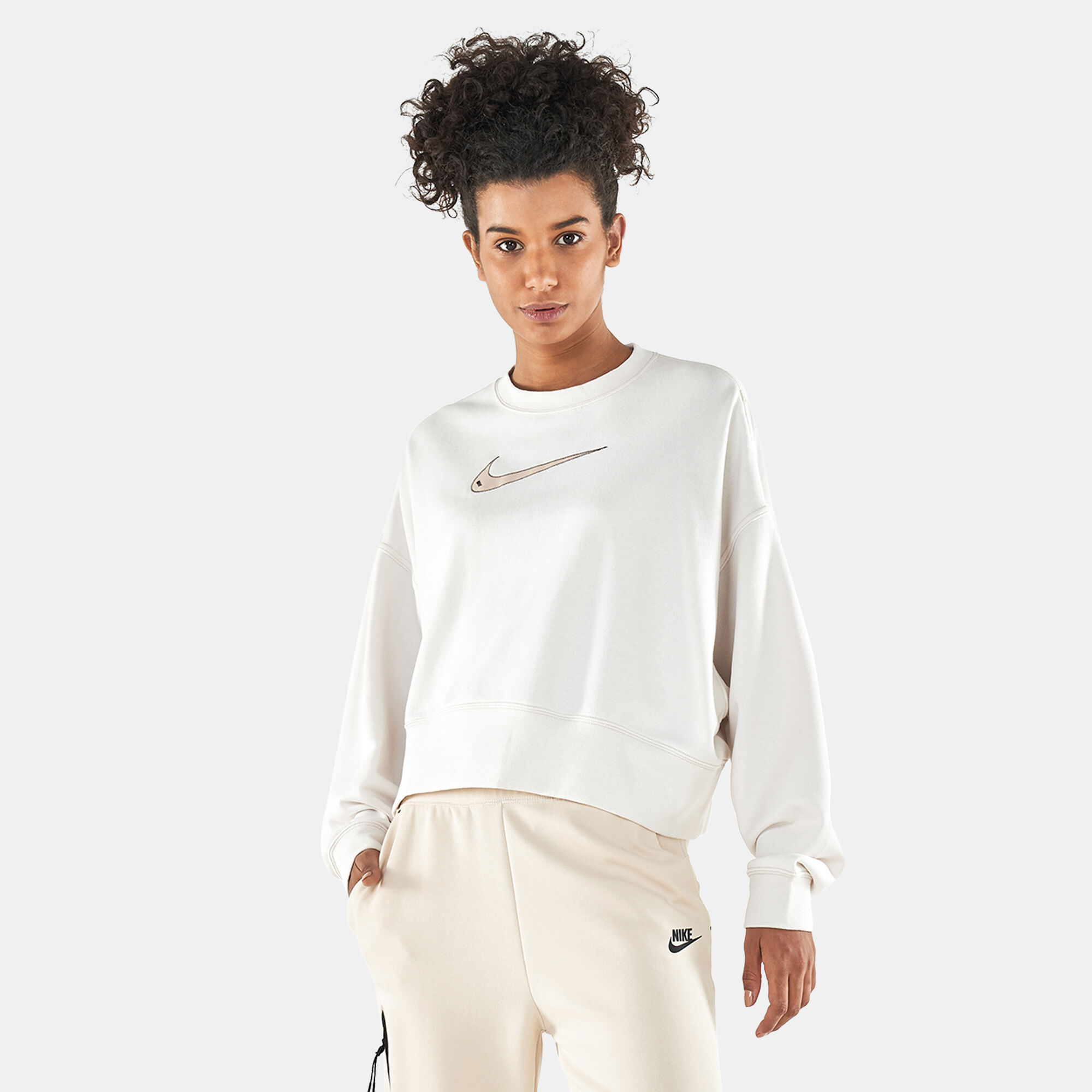 Nike sportswear swoosh crewneck deals