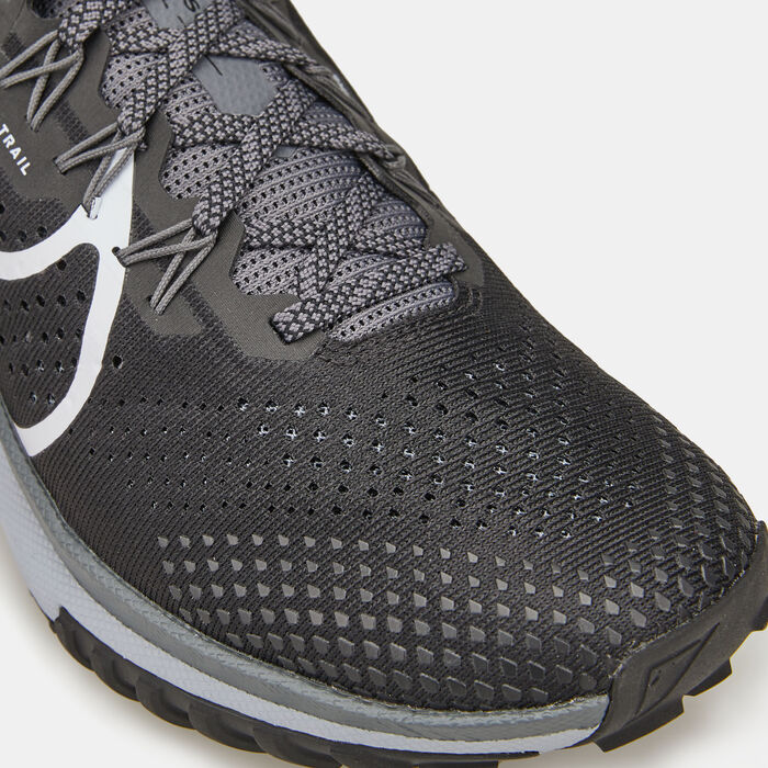 Nike Women's Pegasus Trail 4 Trail-running Shoe Grey image number 5