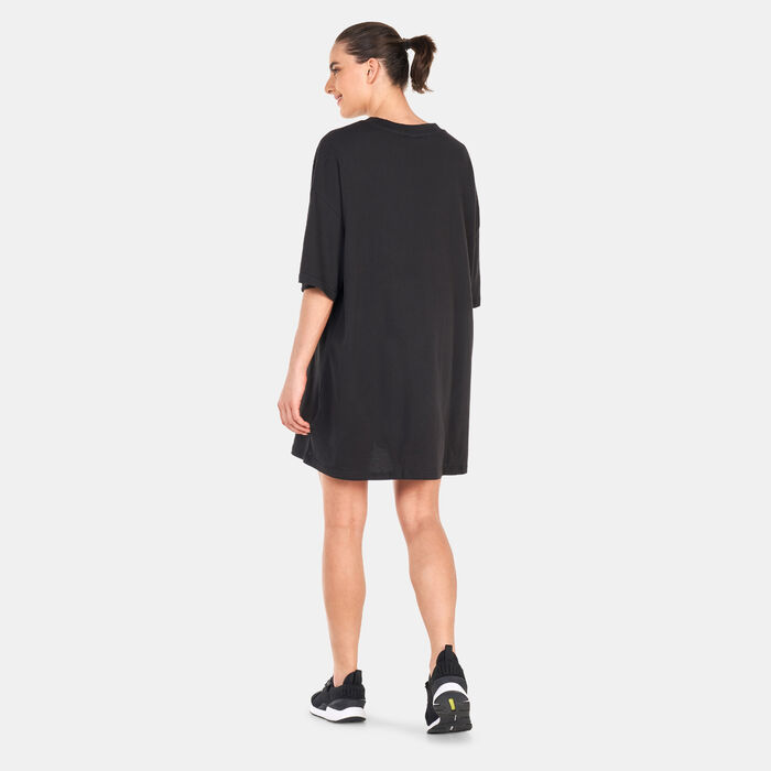 PUMA Women's CLASSICS T-Shirt Dress Black image number 1