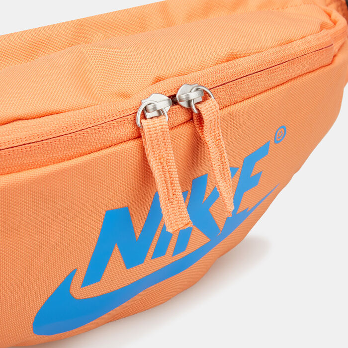 Nike Men's Heritage Hip Pack (3L) Orange image number 3