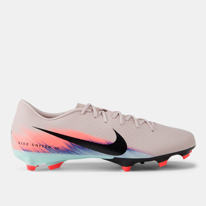 Nike Men's Mercurial Vapor 16 Academy Multi-Ground Football Shoes Pink image number 0