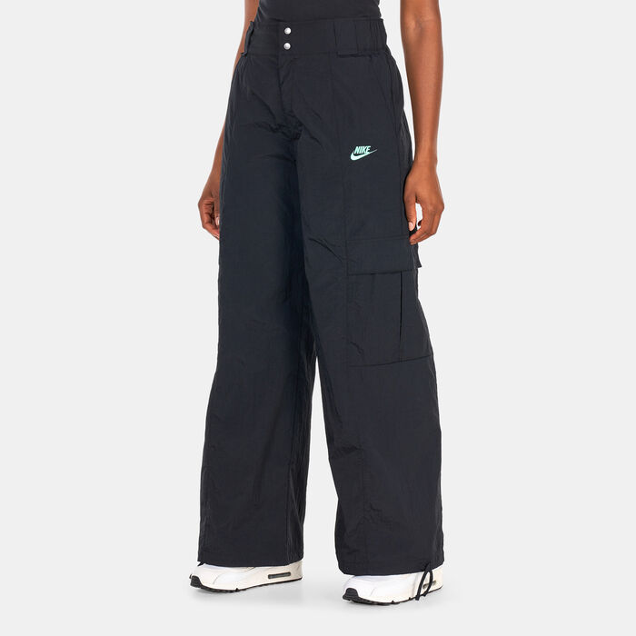 Nike Women's Oversized High-Waisted Woven Pants Black Nike Women's Oversized High-Waisted Woven Pants Black image number 0
