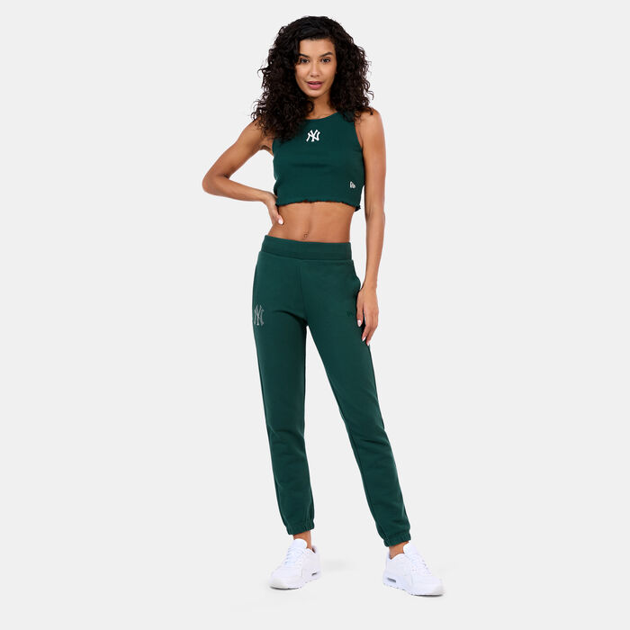 New Era Women's MLB New York Yankees Ribbed Crop Top Green image number 2