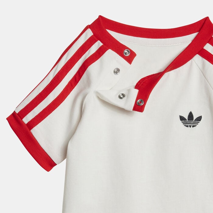 adidas Originals Kids' T-Shirt and Shorts Set White adidas Originals Kids' T-Shirt and Shorts Set White image number 1