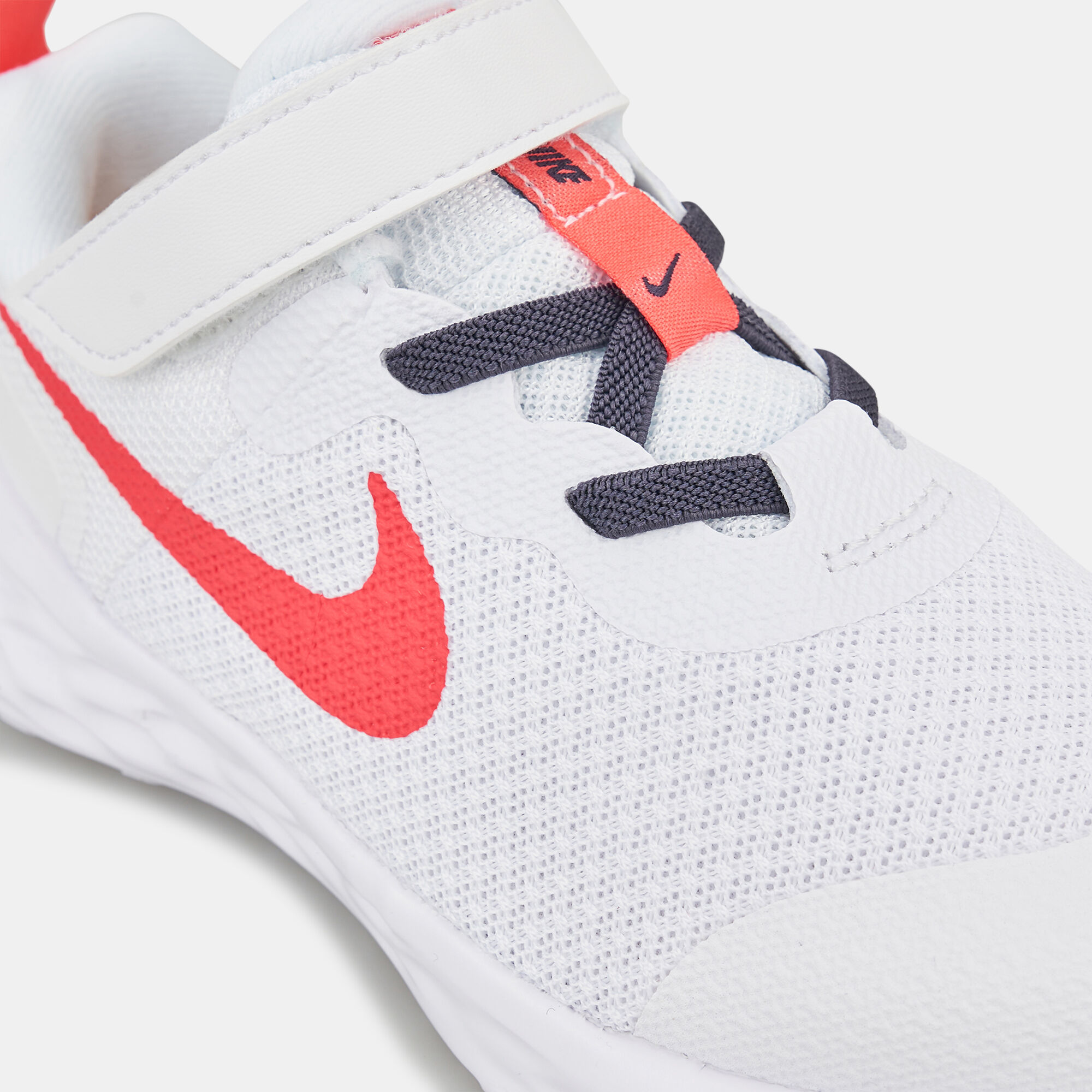 Nike revolution 4 infant white hotsell