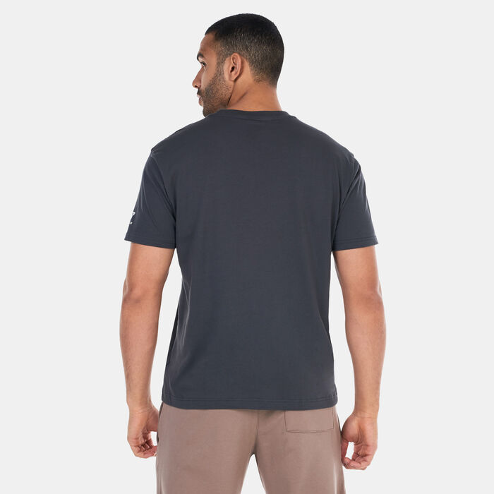 New Balance Men's Essentials Varsity Graphic T-Shirt Grey New Balance Men's Essentials Varsity Graphic T-Shirt Grey image number 1
