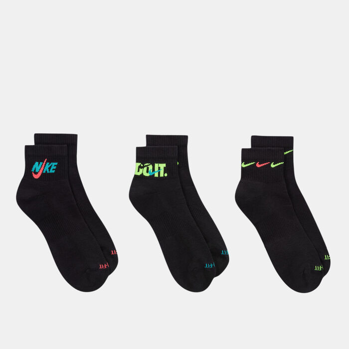 Nike Everyday Plus Cushioned Training Ankle Socks (3 Pack) Black image number 1