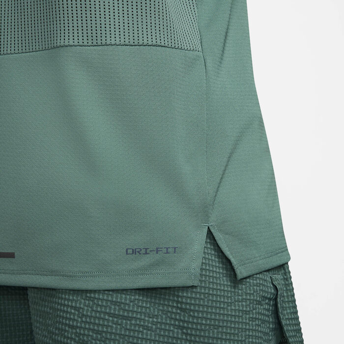 Nike Men's Rise 365 Running Division Dri-FIT Running Tank Top Green image number 4