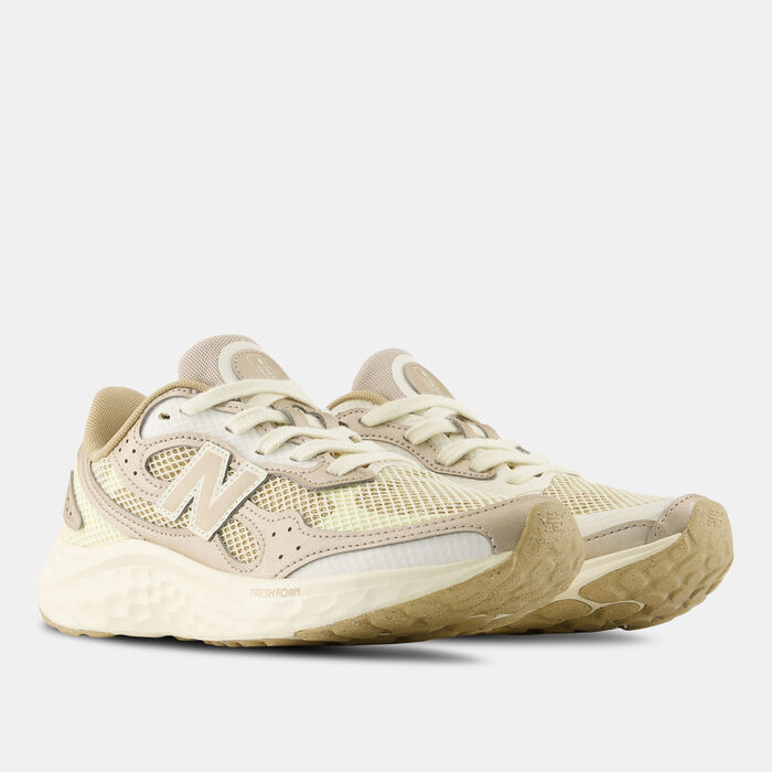 New Balance Women's Fresh Foam ARISHI v4 TIRALUX Shoes Beige New Balance Women's Fresh Foam ARISHI v4 TIRALUX Shoes Beige image number 1