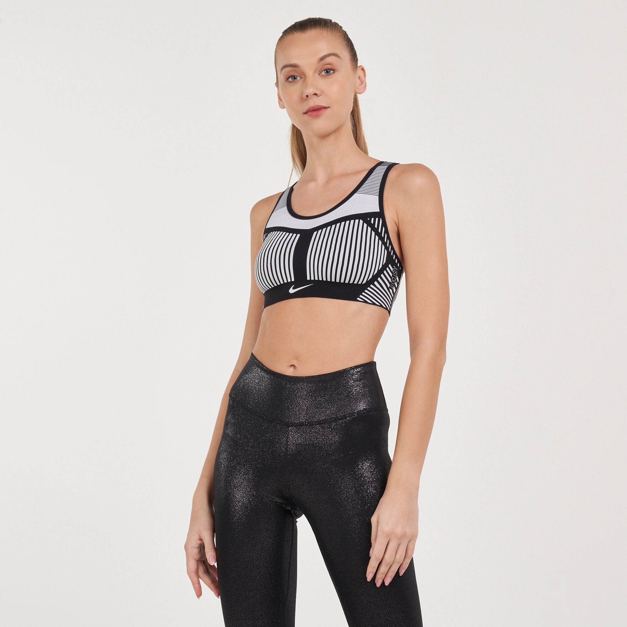 Nike flyknit cheap sports bra