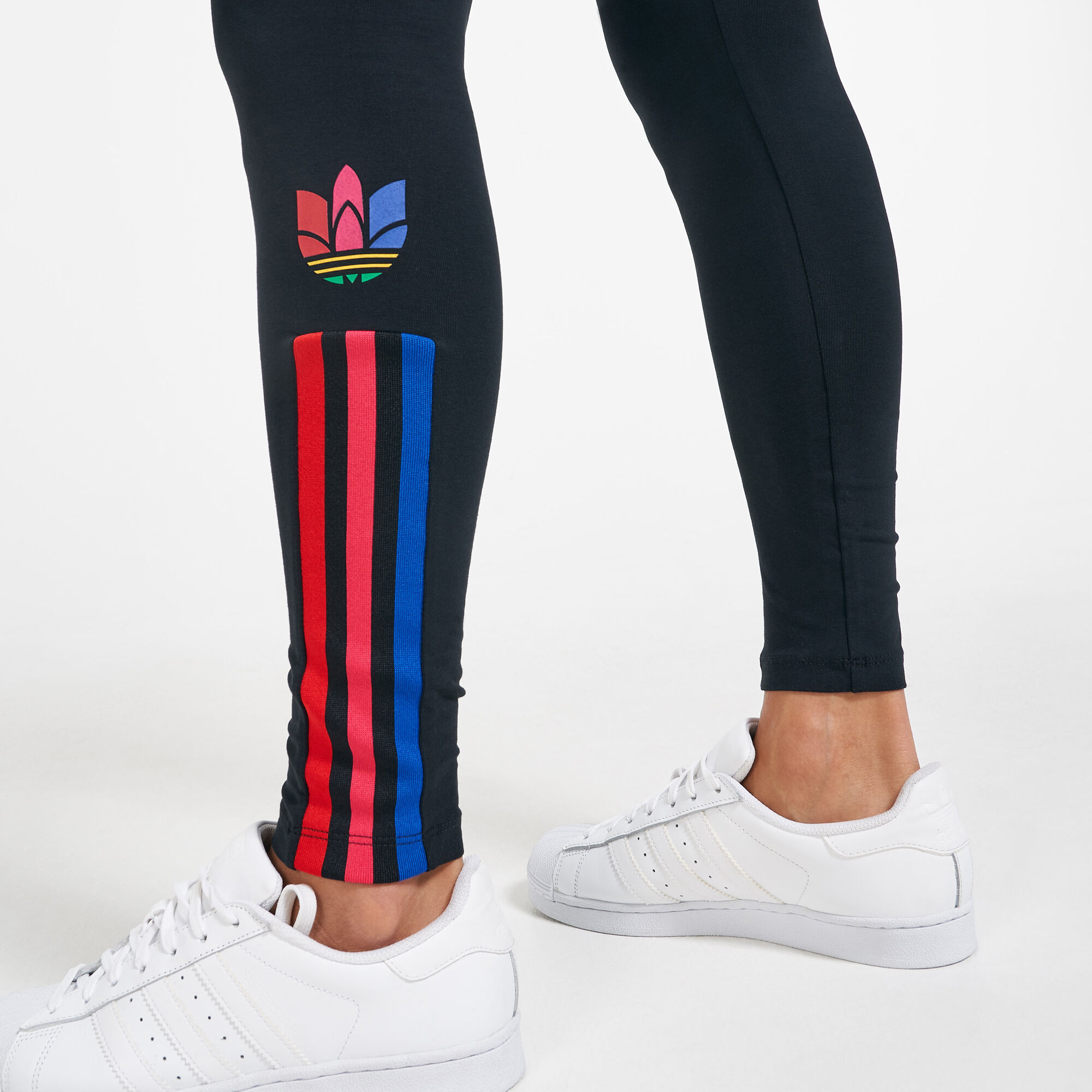 Buy adidas Women s Adicolor 3D Trefoil Leggings Black in KSA SSS