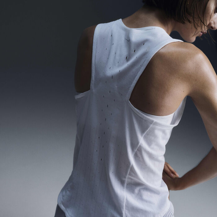 Nike Women's AeroSwift Dri-FIT ADV Running Vest White Nike Women's AeroSwift Dri-FIT ADV Running Vest White image number 2
