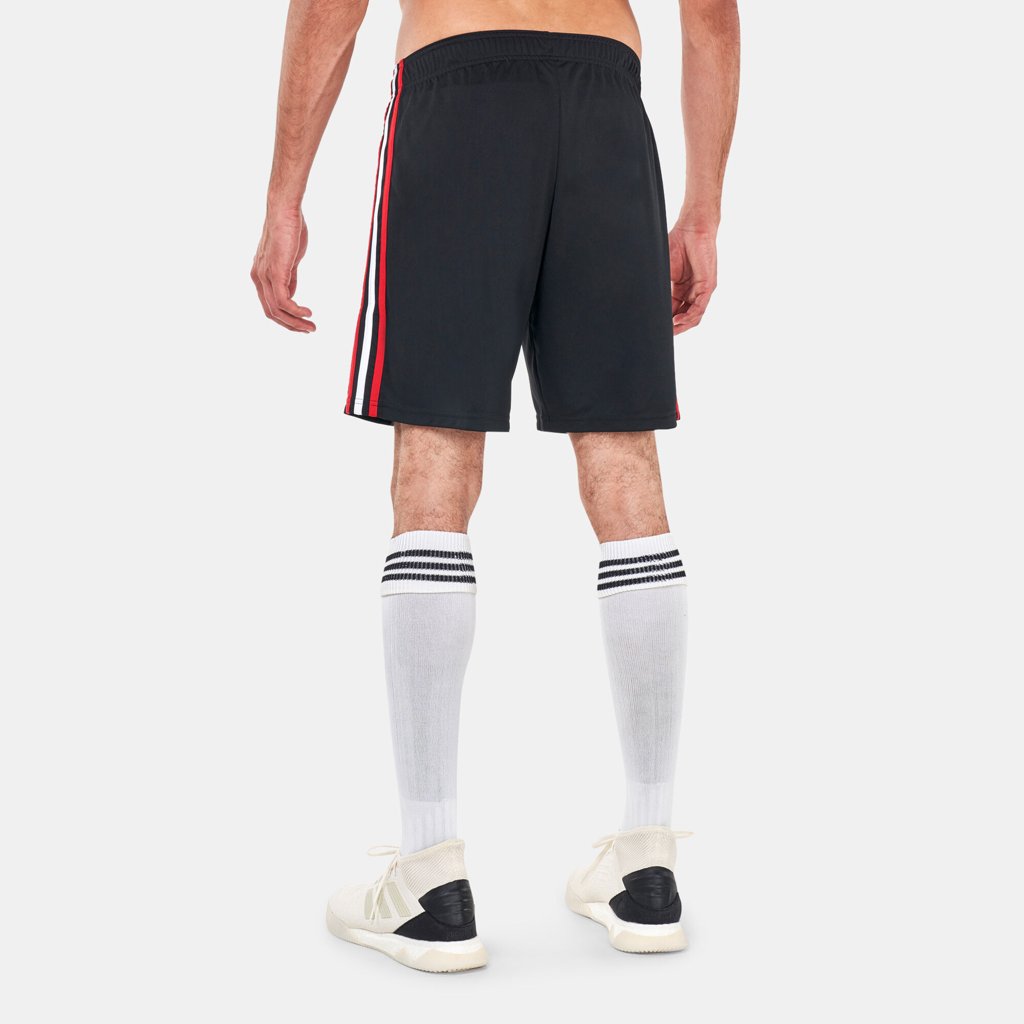 Adidas linear shorts 2.0 top