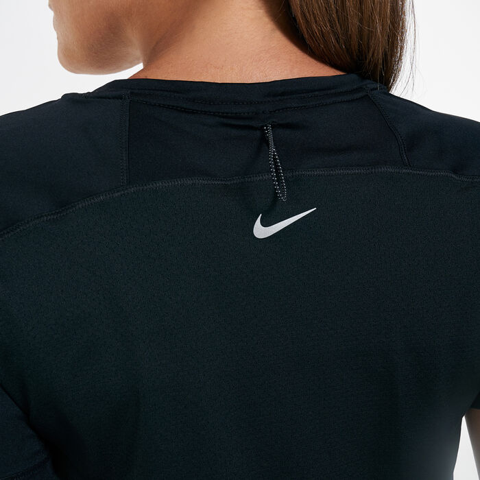 Nike Women's Miler Run Division T-Shirt Black Nike Women's Miler Run Division T-Shirt Black image number 3